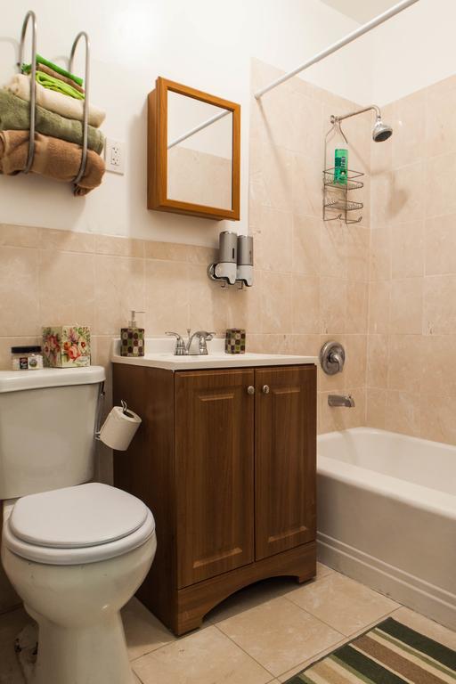 Studio And 1 Bedroom Apartments - Bronx Apartamento *