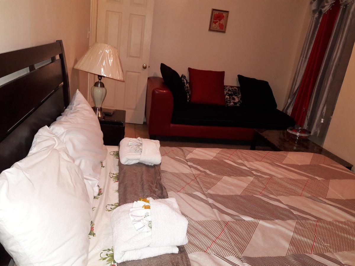Studio And 1 Bedroom Apartments - Bronx Apartamento *